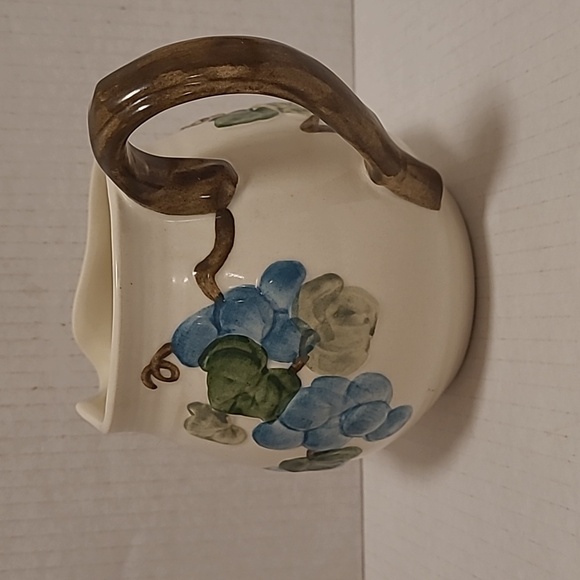 Vintage Metlox Poppytrail Large Creamer with Blue Grapes - Picture 2 of 16